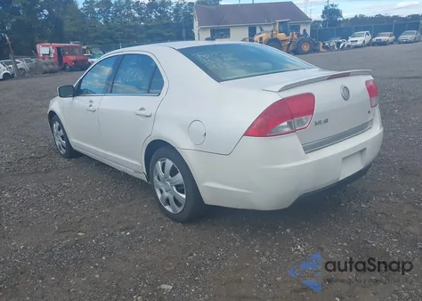 2010 Mercury Milan z USA, uszkodzony, nr VIN 3MEHM0HA5AR612487